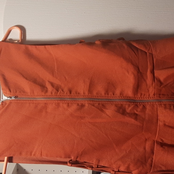 Dress - Picture 4 of 4